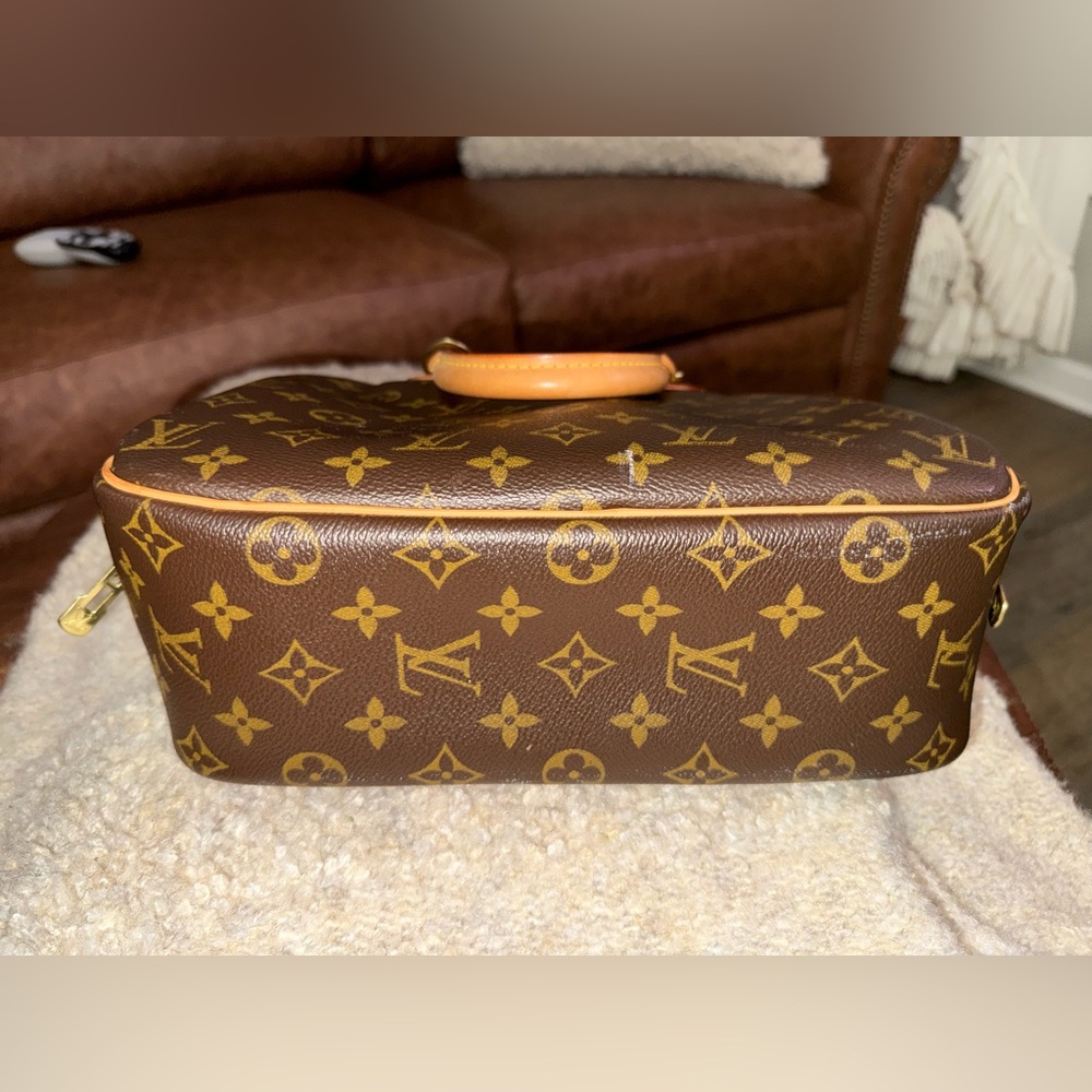 Louis Vuitton LV Monogram Trouville - Picture 4 of 8